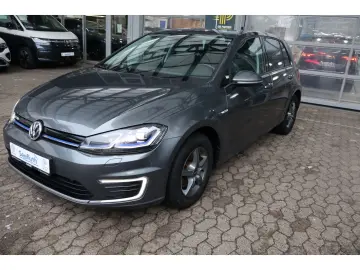 VW Golf e- VII Wärmepumpe ACC Navi