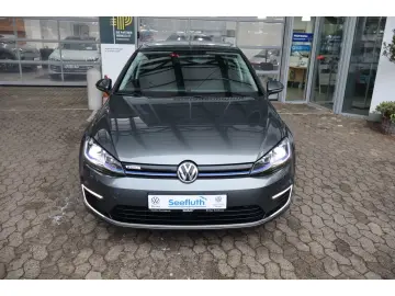 VW Golf e- VII Wärmepumpe ACC Navi