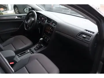 VW Golf e- VII Wärmepumpe ACC Navi