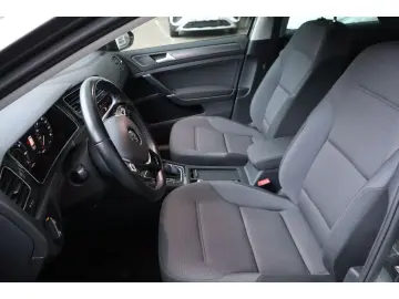 VW Golf e- VII Wärmepumpe ACC Navi