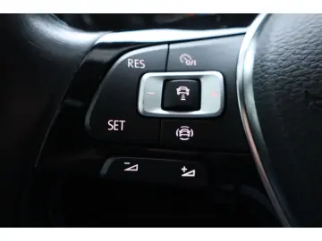 VW Golf e- VII Wärmepumpe ACC Navi