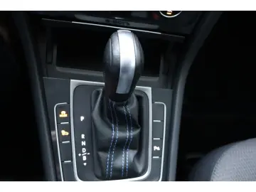 VW Golf e- VII Wärmepumpe ACC Navi