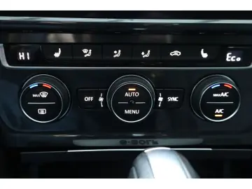 VW Golf e- VII Wärmepumpe ACC Navi