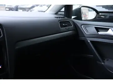 VW Golf e- VII Wärmepumpe ACC Navi