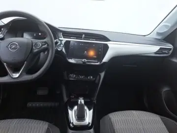 OPEL Corsa F e Edition  Lane-Assist