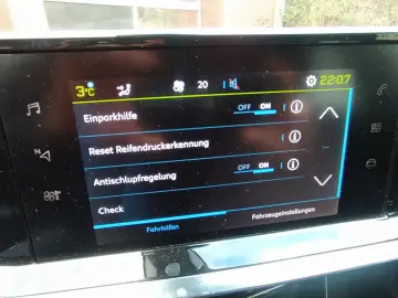 PEUGEOT 2008 e- Active  Kamera