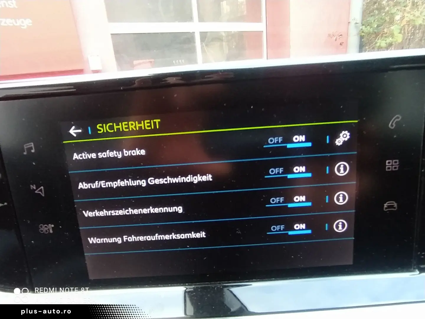 PEUGEOT 2008 e- Active  Kamera