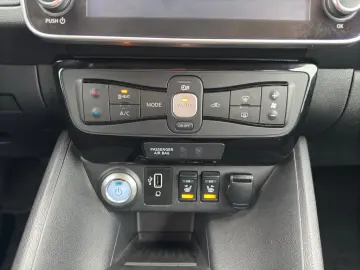 NISSAN Leaf Acenta 40kWh Acenta WINTERPAKET KAMERA