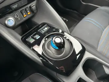 NISSAN Leaf Acenta 40kWh Acenta WINTERPAKET KAMERA