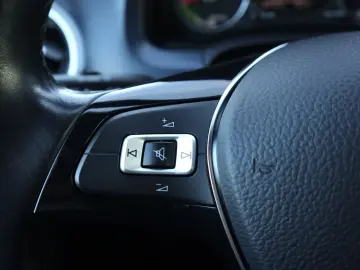 VW up! e-up! United PDC Kamera Sitzheizung DAB