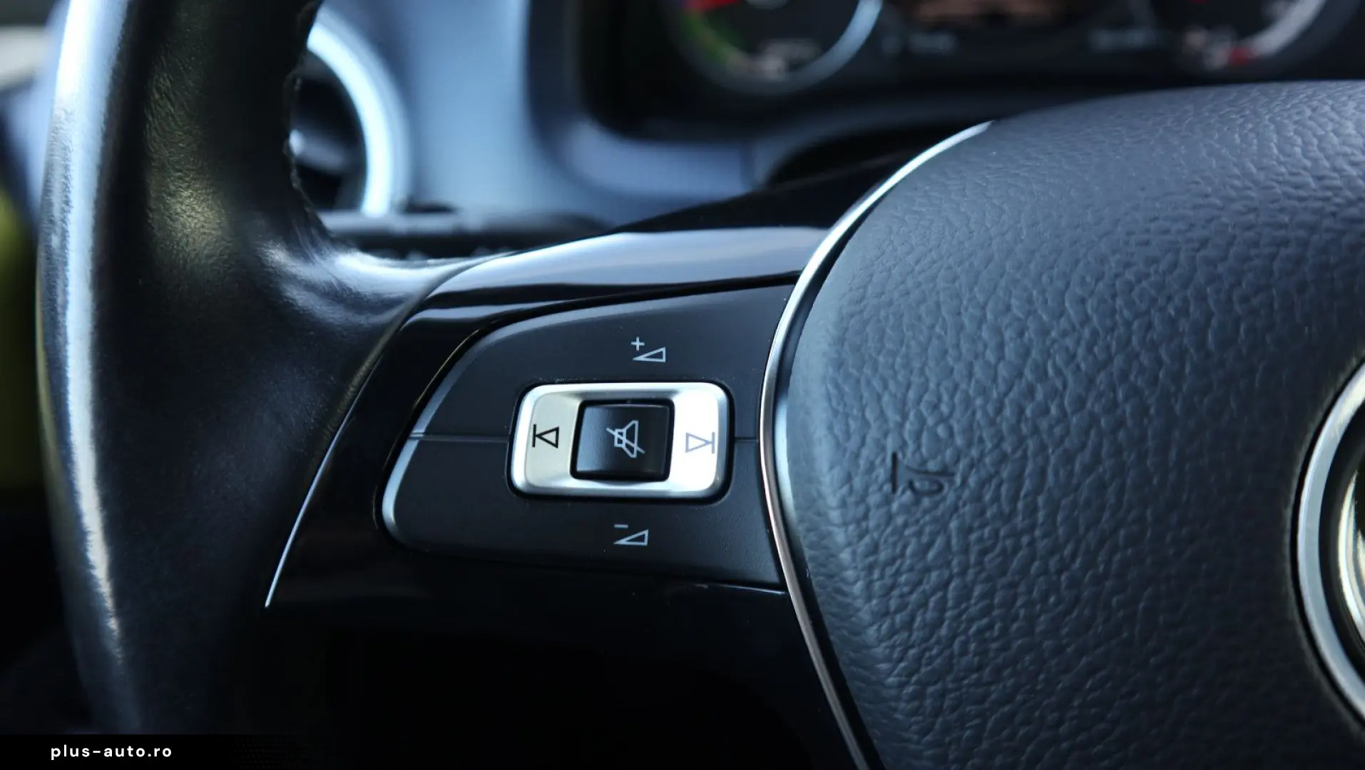 VW up! e-up! United PDC Kamera Sitzheizung DAB