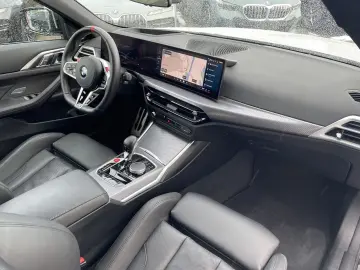 BMW M4 Competition xDrive Cabrio    DrivingAssProf