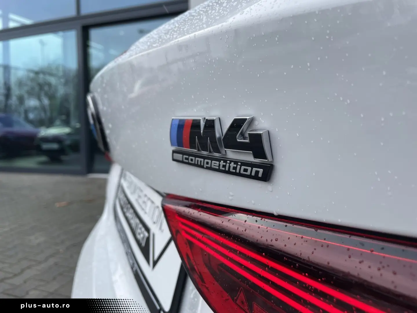 BMW M4 Competition xDrive Cabrio    DrivingAssProf