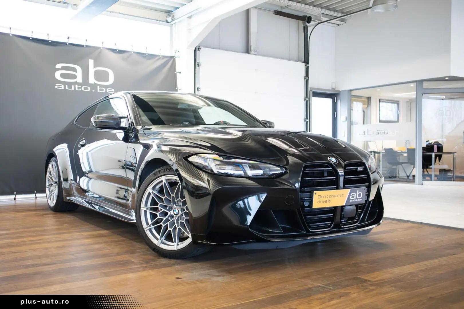 BMW M4 COMPETITION  COUPE  xDRIVE  CARBON  HARMAN K