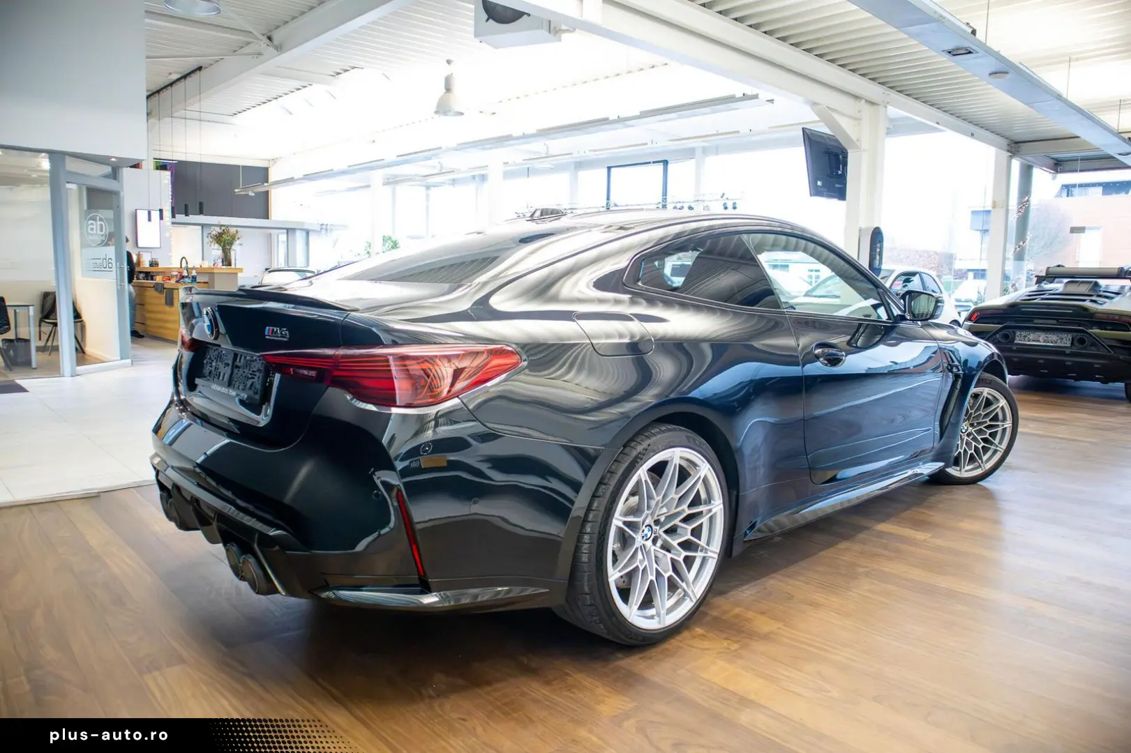 BMW M4 COMPETITION  COUPE  xDRIVE  CARBON  HARMAN K