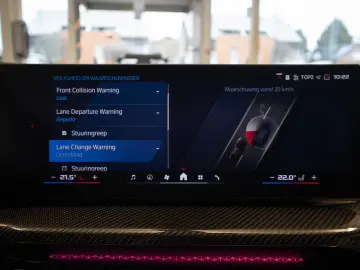 BMW M4 COMPETITION  COUPE  xDRIVE  CARBON  HARMAN K