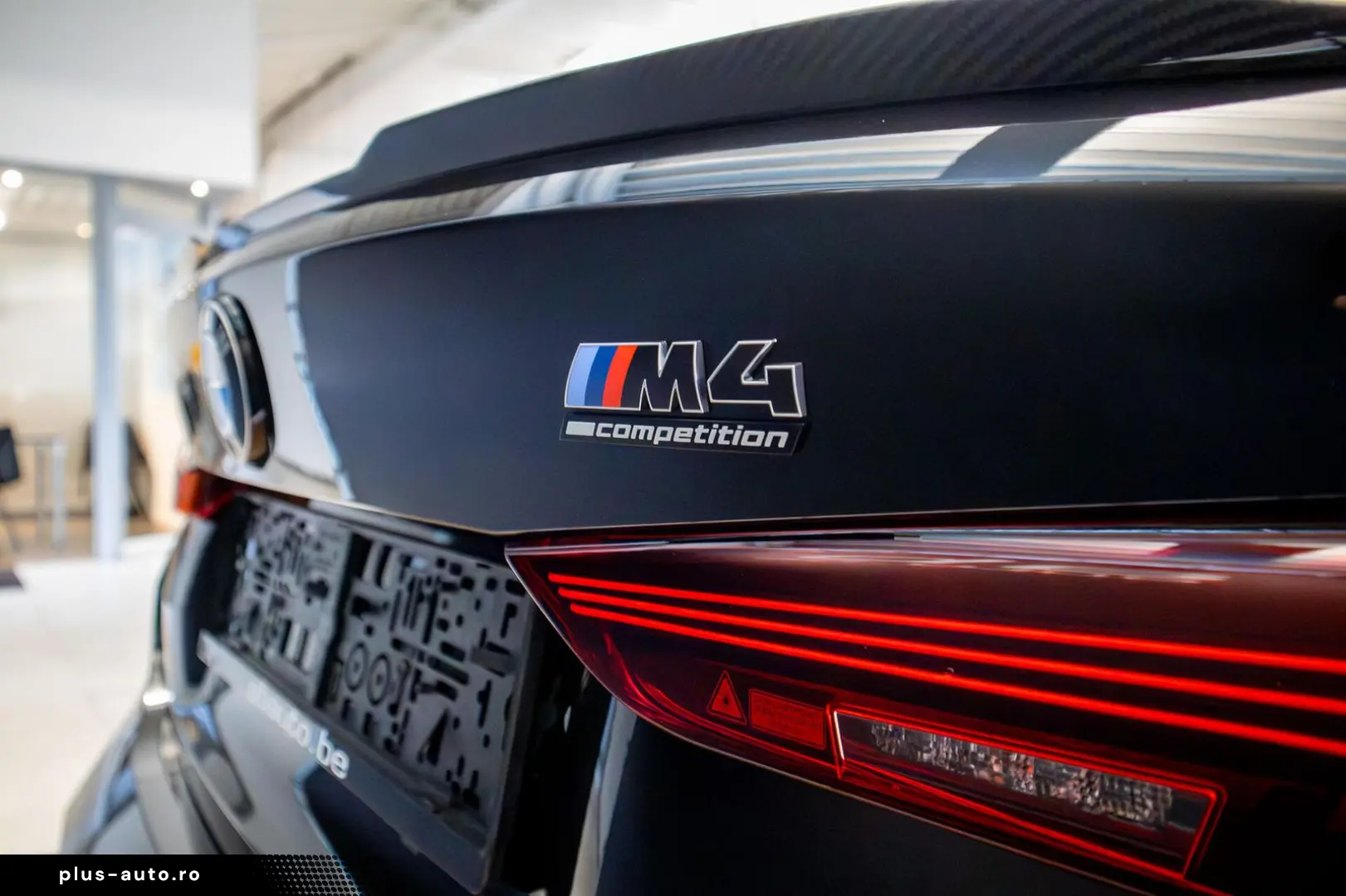 BMW M4 COMPETITION  COUPE  xDRIVE  CARBON  HARMAN K