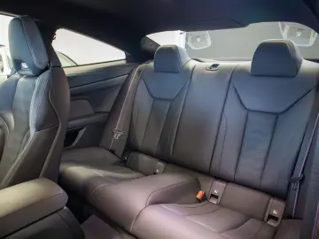 BMW M4 COMPETITION  COUPE  xDRIVE  CARBON  HARMAN K