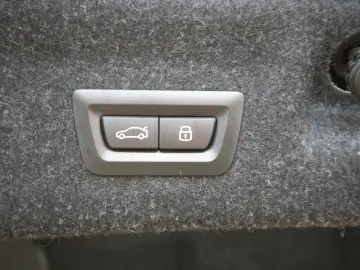 BMW M4 COMPETITION  COUPE  xDRIVE  CARBON  HARMAN K