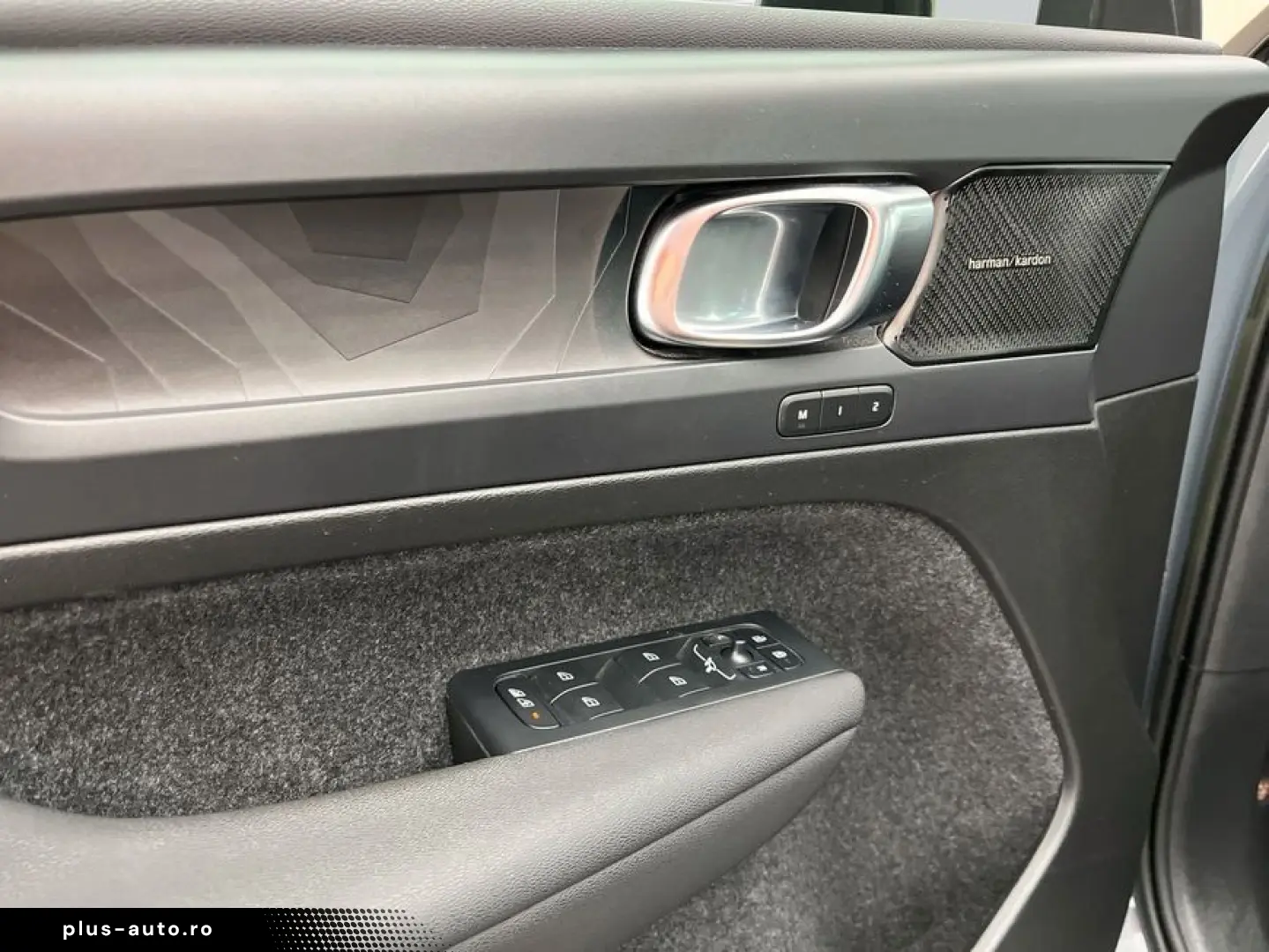 VOLVO XC40 Recharge 69 kWh Single Motor Ultimate