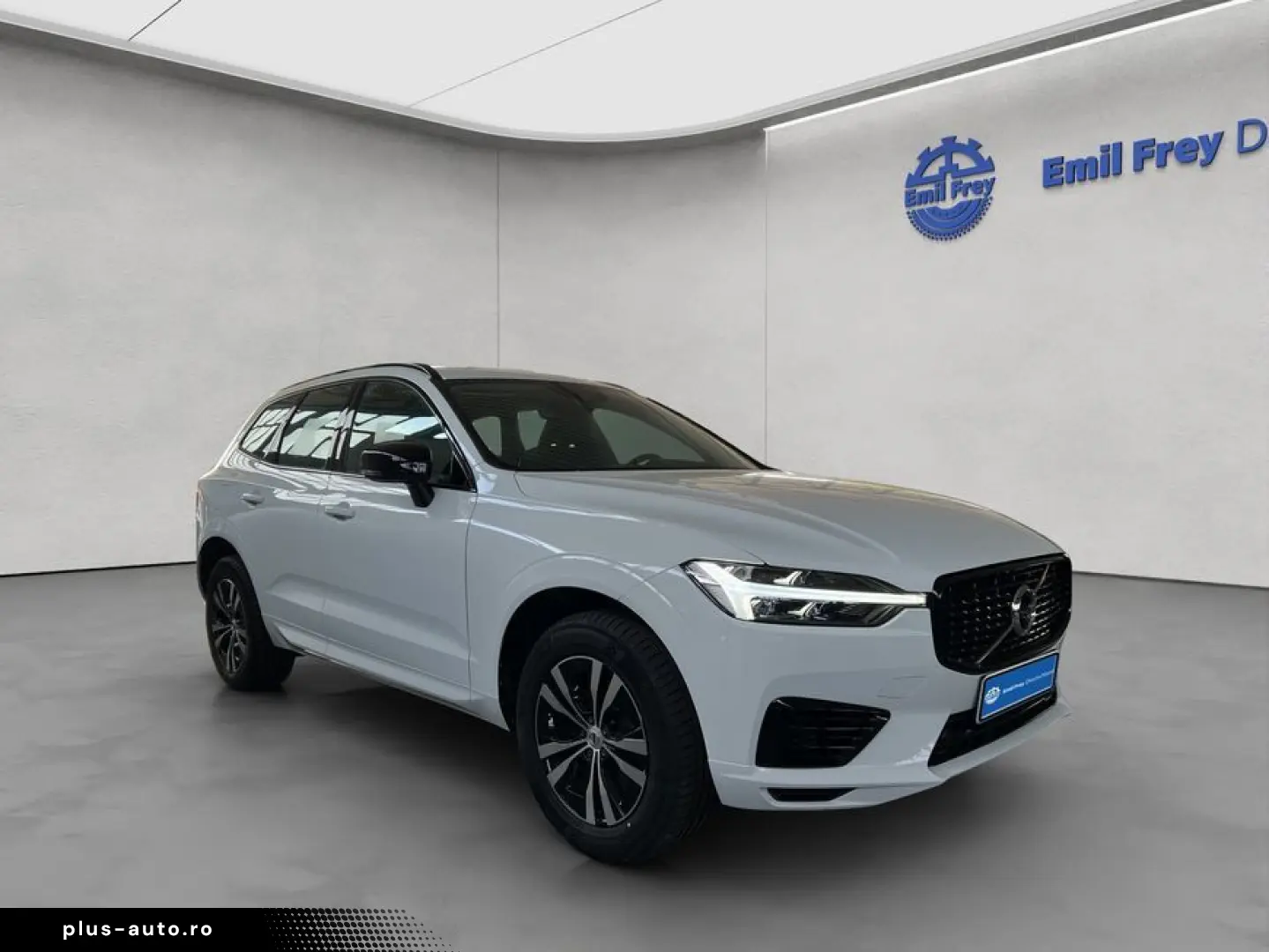 VOLVO XC60 T6 AWD Recharge R-Design Glasd PilotAssist