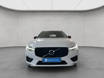 VOLVO XC60 T6 AWD Recharge R-Design Glasd PilotAssist