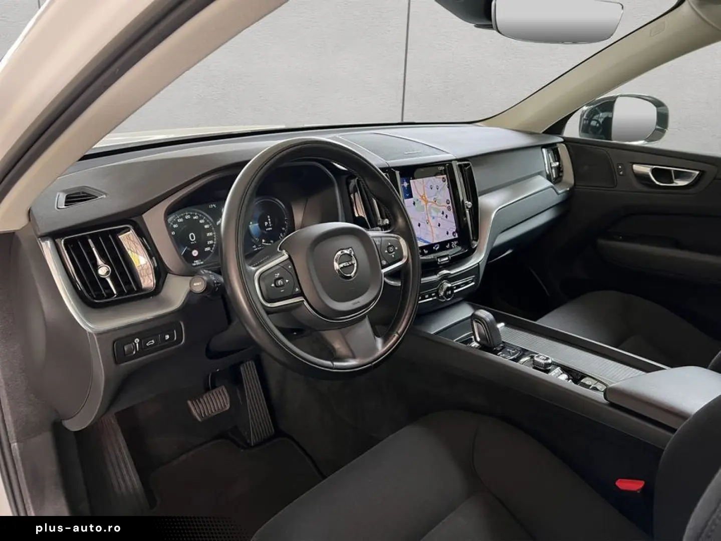 VOLVO XC60 T6 AWD Recharge R-Design Glasd PilotAssist