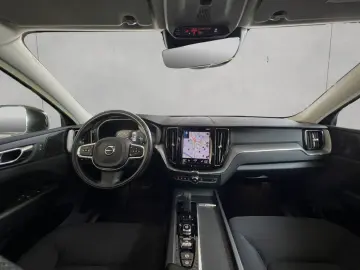 VOLVO XC60 T6 AWD Recharge R-Design Glasd PilotAssist