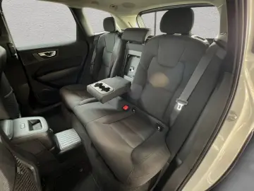 VOLVO XC60 T6 AWD Recharge R-Design Glasd PilotAssist