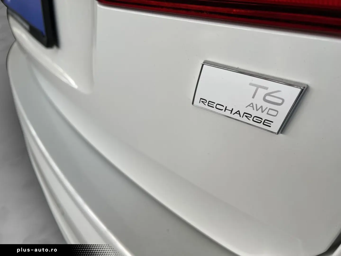 VOLVO XC60 T6 AWD Recharge R-Design Glasd PilotAssist