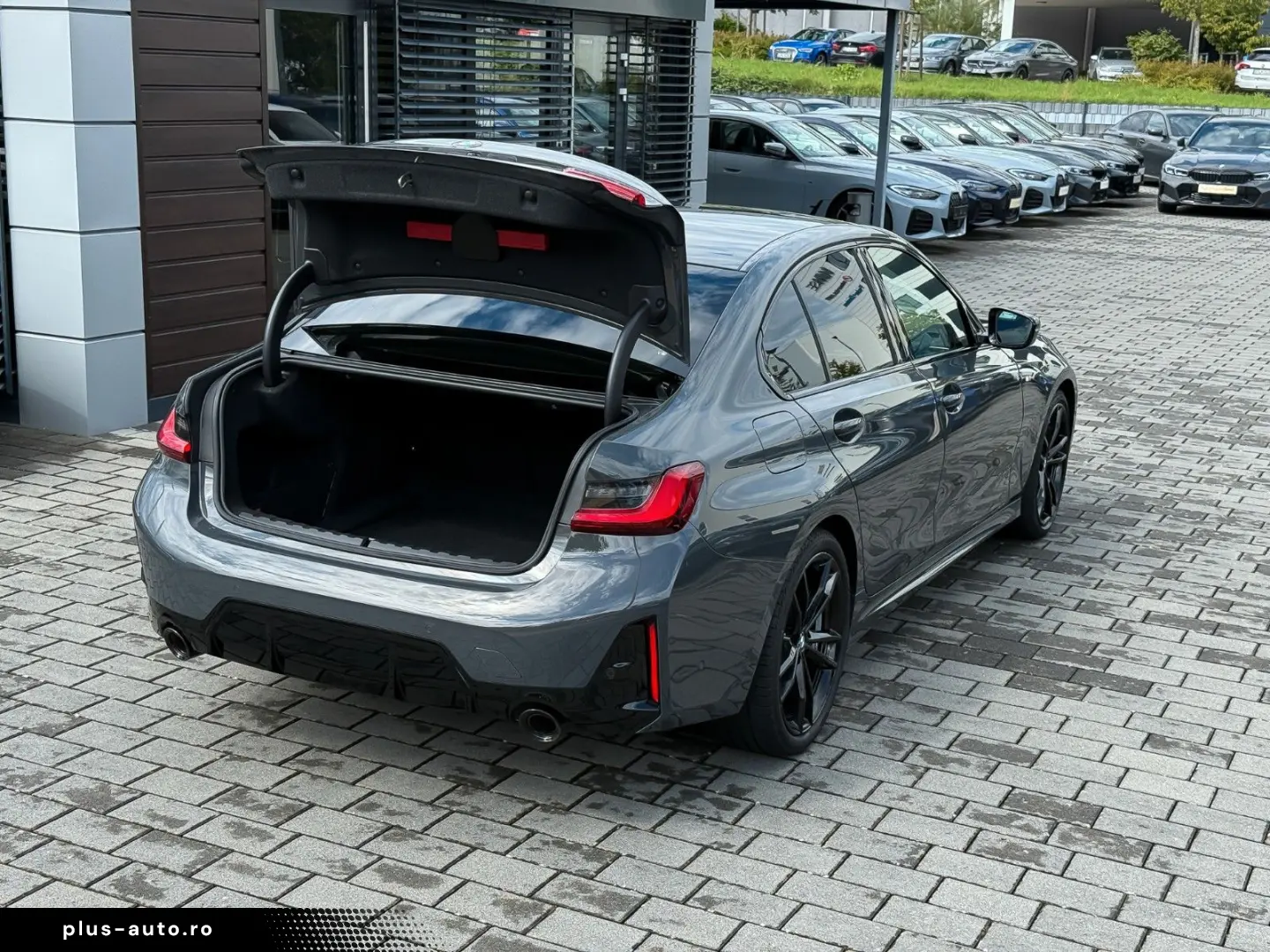 BMW 320d xD M Sport 19  ACC HuD h k  Ambiente StHzg