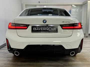 BMW 330e M Sportpaket eSitze Kamera Widescreen