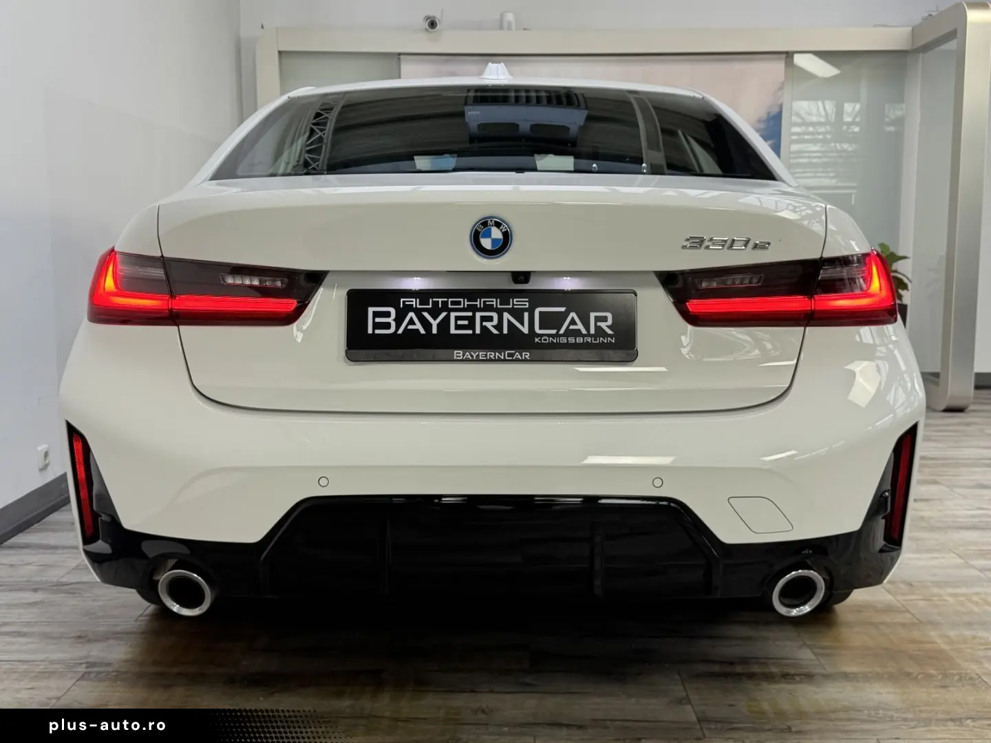 BMW 330e M Sportpaket eSitze Kamera Widescreen