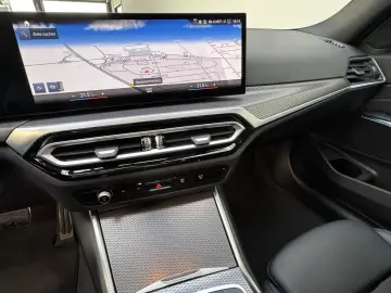 BMW 330e M Sportpaket eSitze Kamera Widescreen