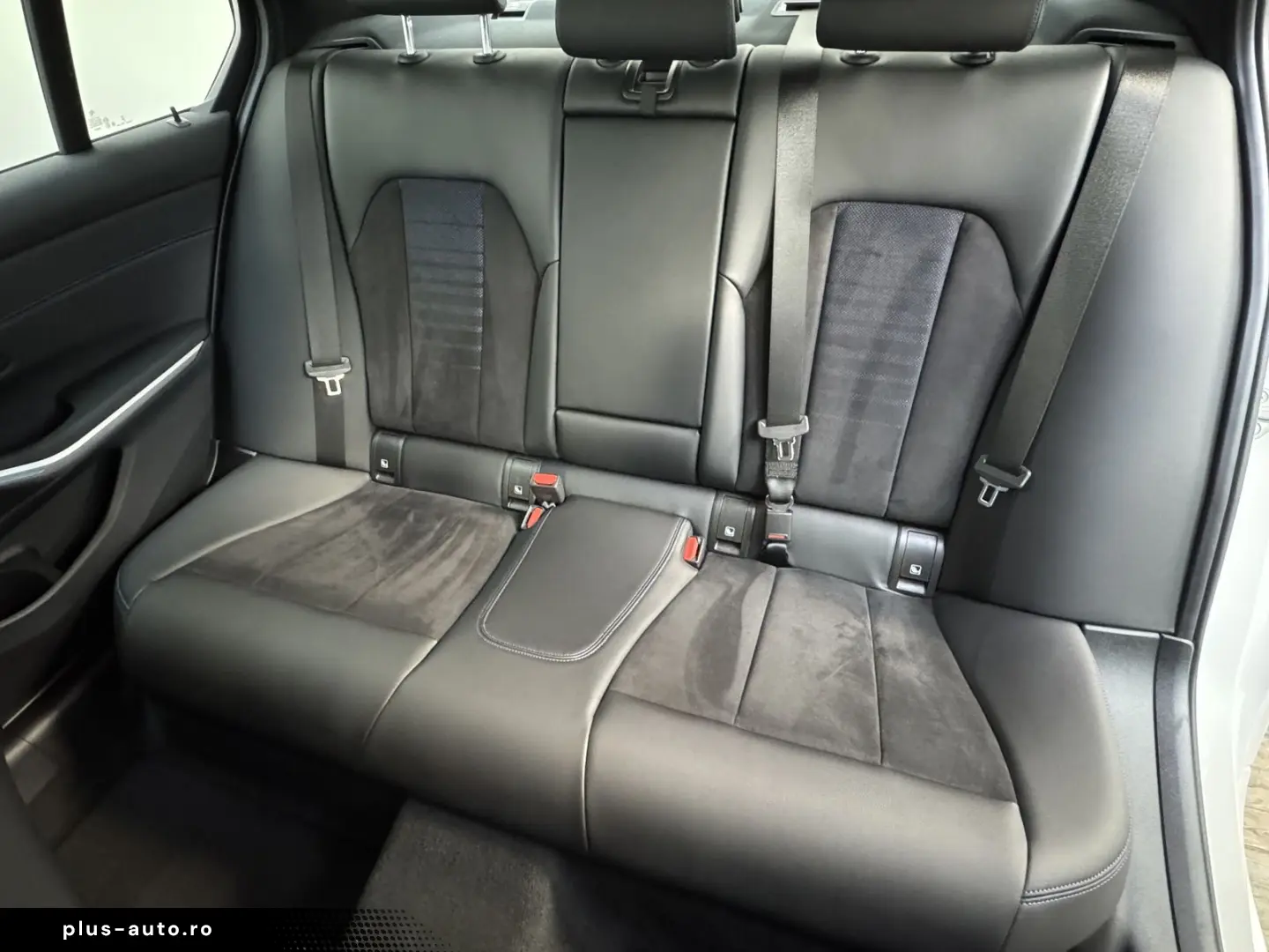 BMW 330e M Sportpaket eSitze Kamera Widescreen