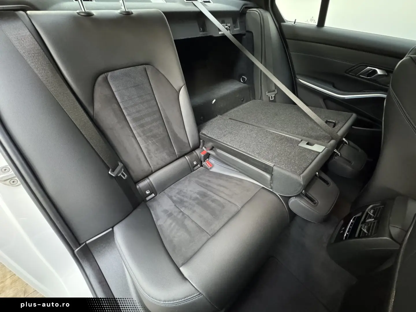 BMW 330e M Sportpaket eSitze Kamera Widescreen