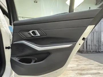 BMW 330e M Sportpaket eSitze Kamera Widescreen