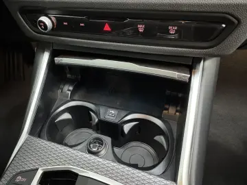 BMW 330e M Sportpaket eSitze Kamera Widescreen