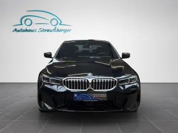 BMW 330xi Lim. M Sport ACC AHK HiFi LED SHZ 360  3ZK