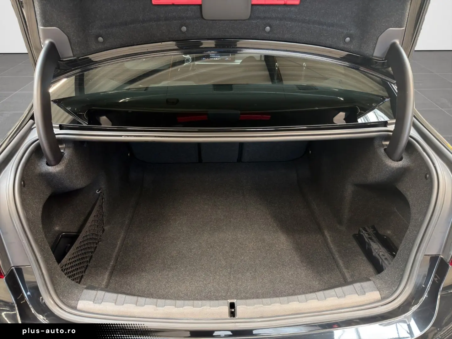 BMW 330xi Lim. M Sport ACC AHK HiFi LED SHZ 360  3ZK