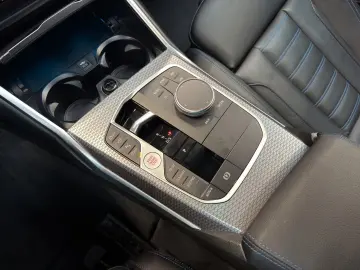 BMW 330xi Lim. M Sport ACC AHK HiFi LED SHZ 360  3ZK