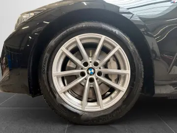 BMW 330xi Lim. M Sport ACC AHK HiFi LED SHZ 360  3ZK