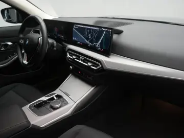 BMW 320 d Navi Temp Kamera Wide LED