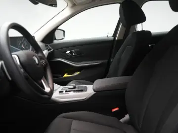 BMW 320 d Navi Temp Kamera Wide LED