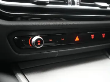 BMW 320 d Navi Temp Kamera Wide LED