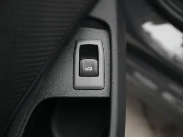 BMW 320 d Navi Temp Kamera Wide LED