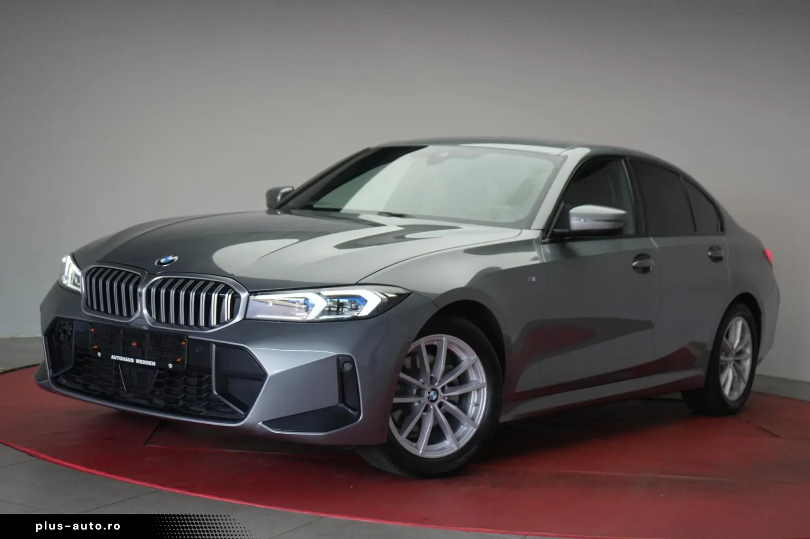 BMW 320 i M Sport Navi ACC Kamera Virtual HUD Side