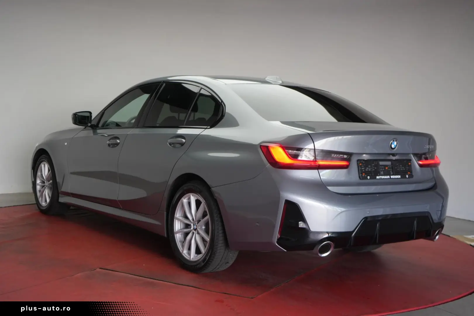 BMW 320 i M Sport Navi ACC Kamera Virtual HUD Side