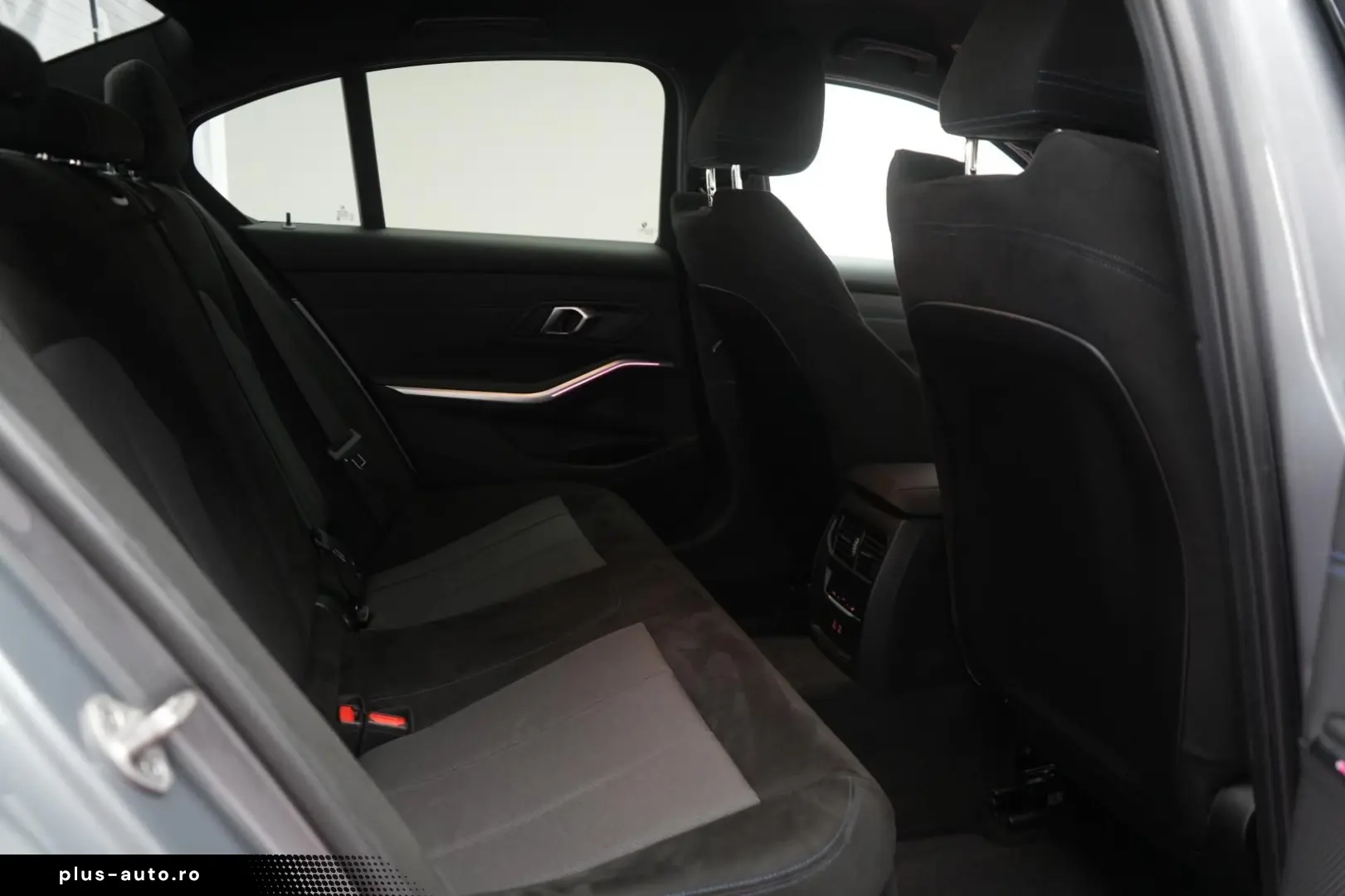 BMW 320 i M Sport Navi ACC Kamera Virtual HUD Side