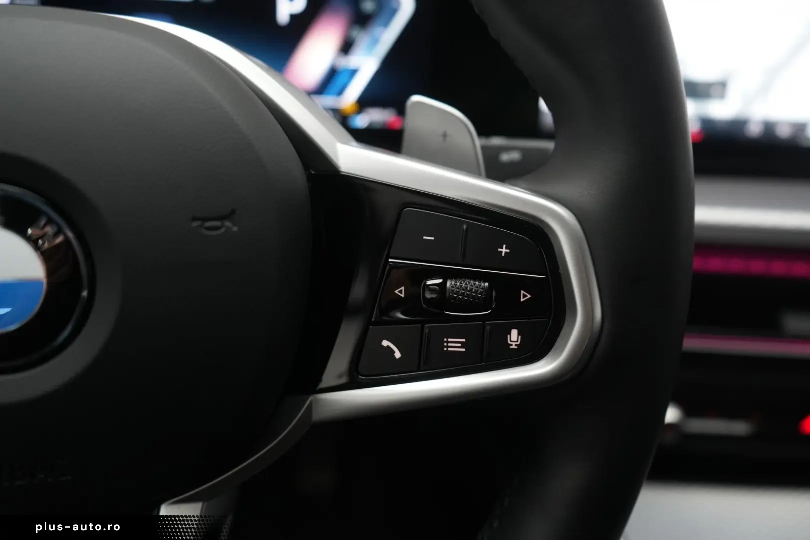 BMW 320 i M Sport Navi ACC Kamera Virtual HUD Side